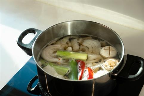 BRODO IN PASTA-CARNE MANZO